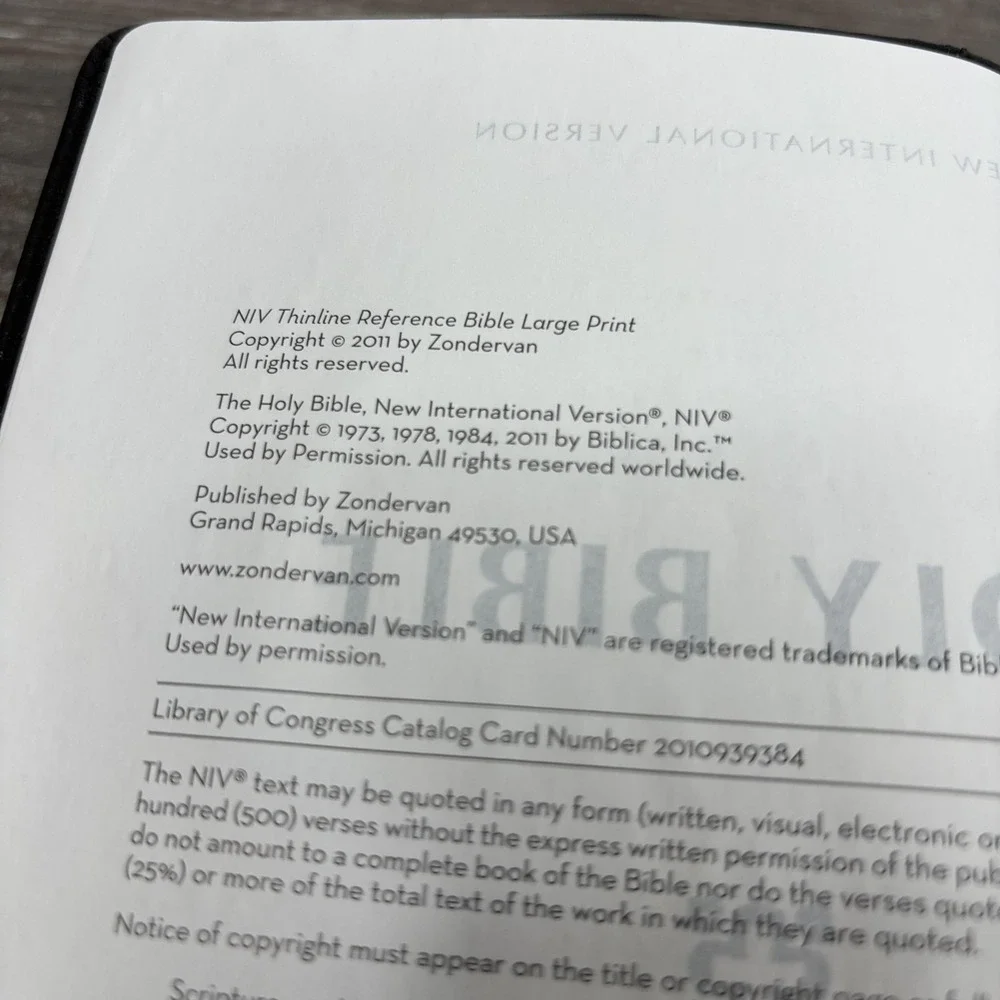 Holy Bible NIV Thinline Reference Large Print Black Leather Indexed Zondervan